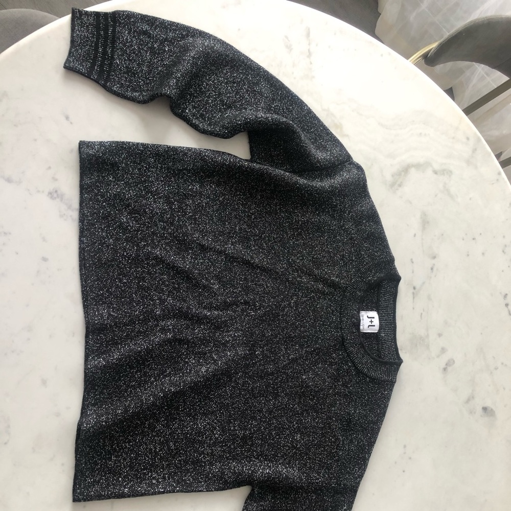 long sleeve sweater never been warn